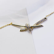KNOT NECKLACE GOLD DIAMONDS