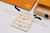 LV STAR PINK MOP 1 DIAMOND PINK GOLD NECKLACE