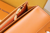 VERTICAL WALLET CAPUCINES BLACK
