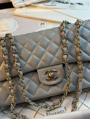 FLAP BAG 25CM GOLD HARDWARE GREY CAVIAR