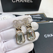 CHANEL 26S DOUBLE C LOGO CRYSTAL OCTAGON CLEAR STONE DROP EARRINGS IN GOLD METAL 6310872
