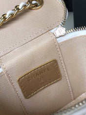 CC MINI 11 VANITY CHAIN IN WHITE CALFSKIN GOLD HARDWARE