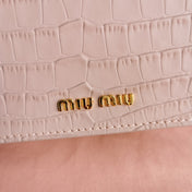 LADY 20 HANDBAG IN CROCODILE PATTERN PINK PASTEL CALFSKIN