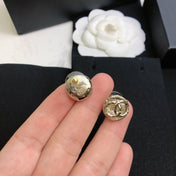 CHANEL 26S DOUBLE C LOGO CRYSTAL CABOCHON STUD EARRINGS IN GOLD METAL 633328