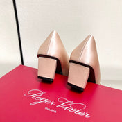BELLE VIVIER PUMPS IN BEIGE SILK