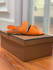 LP RAFFIA CHARMS STRAP FLATS SANDAL ORANGE CALFSKIN