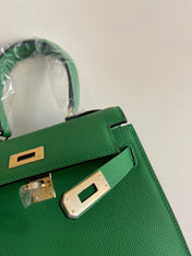 KELLY MINI 20 BAG IN EMERALD GREEN CALFSKIN WITH GOLD HARDWARE