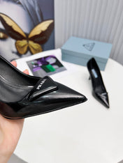PRADA 26S POINTED TOE PUMPS STILETTO HEEL 95MM IN BLACK PATENT CALFSKIN LOGO