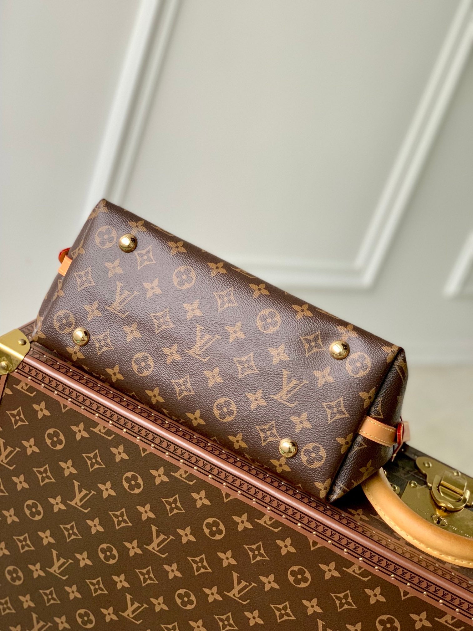 CARRYALL PM 29 BROWN BEIGE MONOGRAM CANVAS
