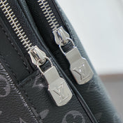 AVENUE SLINGBAG 31 IN BLACK MONOGRAM ECLIPSE CANVAS