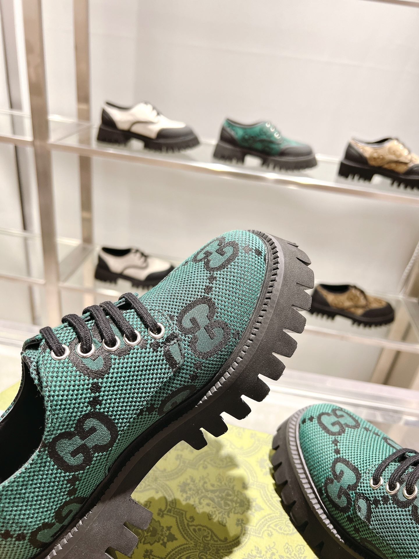 GUCCI 26S LACE-UP SHOES IN DARK GREEN GG CANVAS STYLE 3