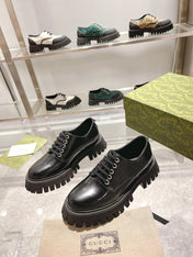 GUCCI 26S LACE-UP SHOES IN BLACK CALFSKIN