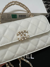 CC KELLY 18 BAG IN WHITE CALFSKIN WITH STRAP
