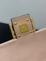 FENDI 26 BAGUETTE LIGHT PINK NAPPA LEATHER BAG WITH GOLD HARDWARE