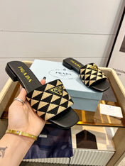 PRA EMBROIDERED SLIDES FLAT BLACK AND BEIGE FABRIC