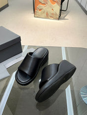 WEDGE SANDALS IN BLACK SOFT LAMBSKIN