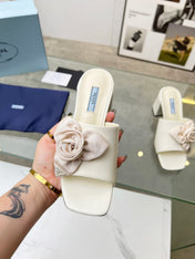 PRA FLOWER BLOCK HEELS 75 IVORY CALFSKIN