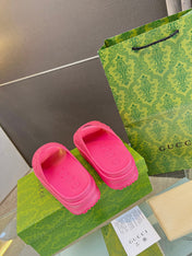 PLATFORM SANDALS IN BRIGHT PINK MONOGRAM IMPORTED TPU