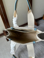 LAGRE WOODY TOTE BAG 45 IN BEIGE LINEN CANVAS BLACK WEBBING LOGO EMBROIDER BLUE CALFSKIN
