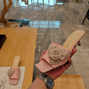 PRADA 26S OPEN TOE MULES 45MM IN BLUSH PINK PATENT CALFSKIN WITH ROSETTE