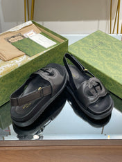 GG INTERLOCKING G CUT OUT SANDAL BLACK LAMBSKIN