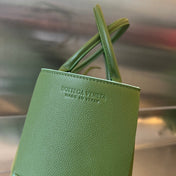 ARCO TOTE 36 IN GLADE GREEN CALFSKIN