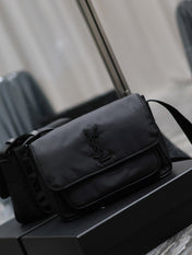 NIKI MEDIUM 28 IN BLACK NYLON