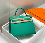 KELLY 25CM IN VERT VERTIGO EPSOM CALFSKIN GOLD HARDWARE