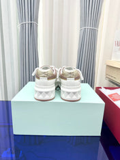 One Stud Garavani Rose Cannelle White One Stud XL Sneakers