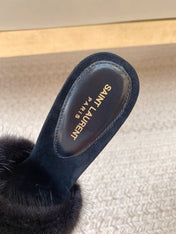 LA 16 HEELED MULES IN BLACK RABBIT FUR AND SMOOTH LAMBSKIN
