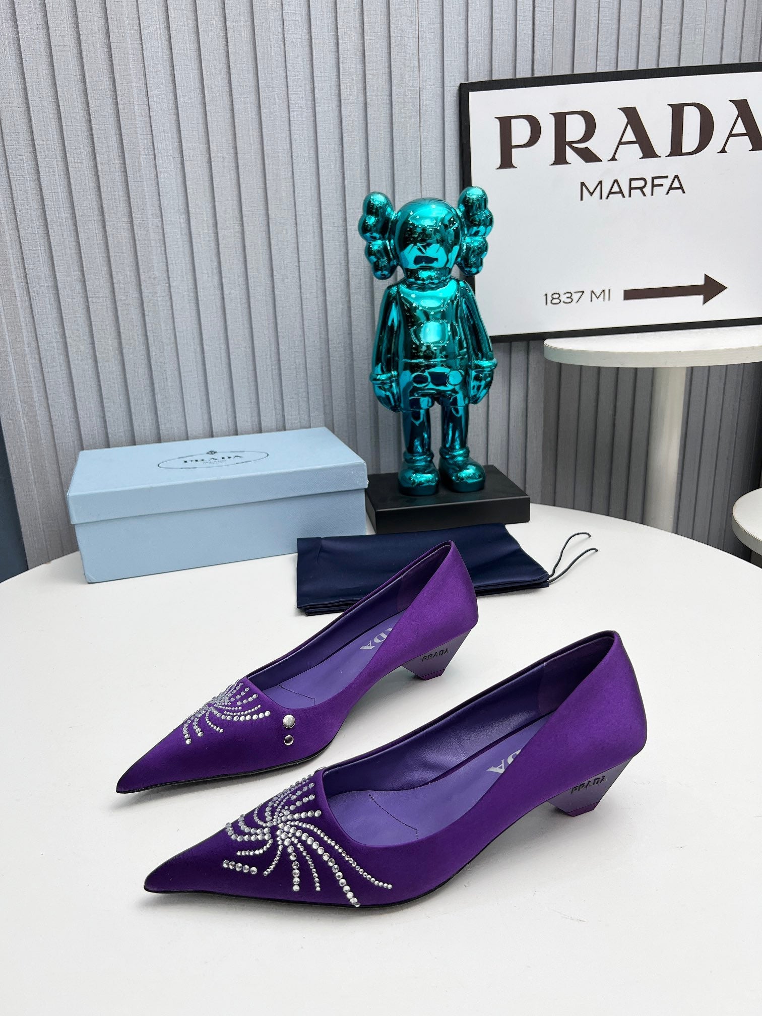 PRADA 26S POINTED TOE PUMPS 40MM IN PURPLE SATIN CRYSTAL EMBELLISHED