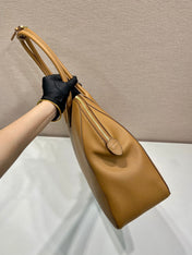 LARGER TOTE BAG 48 WITH ZIPPER CLOSURE IN CIDER BROWN SMOOTH CALFSKIN