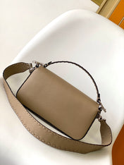 Fend Baguette 27 Bag Brown Calfskin Shw