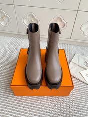 JAIME ANKLE BOOT IN CEDAR BROWN CALFSKIN