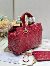 MEDIUM 37 TOUJOURS BAG IN RUBY RED MACROCANNAGE LAMBSKIN