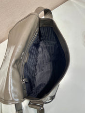 MESSENGER BAG 30 IN TROUT GRAY SOFT AND SHINY CALFSKIN