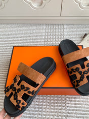HM 26S CHYPRE SANDALS IN CARAMEL BROWN SUEDE WITH EMBROIDERED PATTERN STRAP