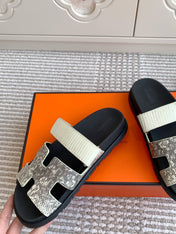 HM 26S CHYPRE SANDALS IN IVORY WHITE CALFSKIN WITH PRINTED CALFSKIN STRAP