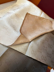GUCCI 25S SCARF 90 IN SILK 600369