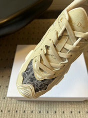 DIOR 26S VIBE SNEAKER 55MM IN DARK GRAY DIOR OBLIQUE LUSENTI EMBROIDERED COTTON AND BEIGE SUEDE