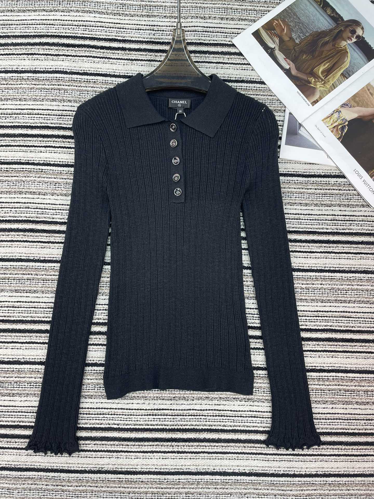 CHANEL 26S COLLARED SWEATER 899