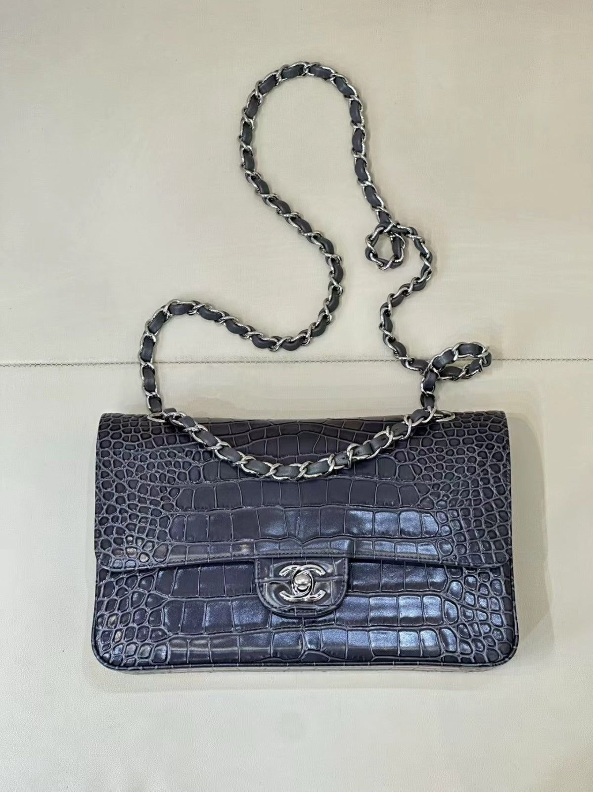 CHANEL 26S CLASSIC FLAP BAG IN DARK BLUE CROCODILE-EMBOSSED MATERIAL