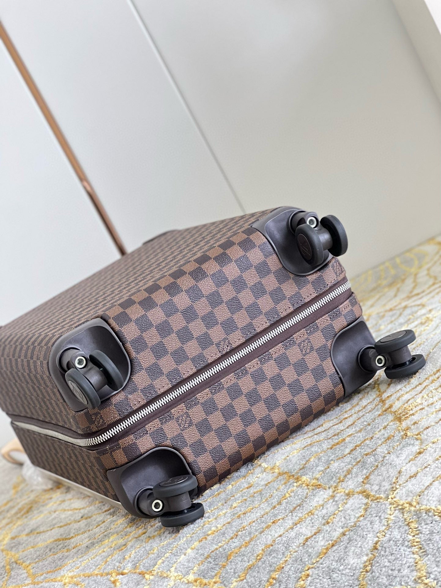 HORIZON 55 SUITCASE IN BROWN MONOGRAM CANVAS 232932