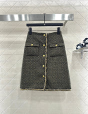 CHANEL SET IN BLACK MIX GOLD-TONE TWEED