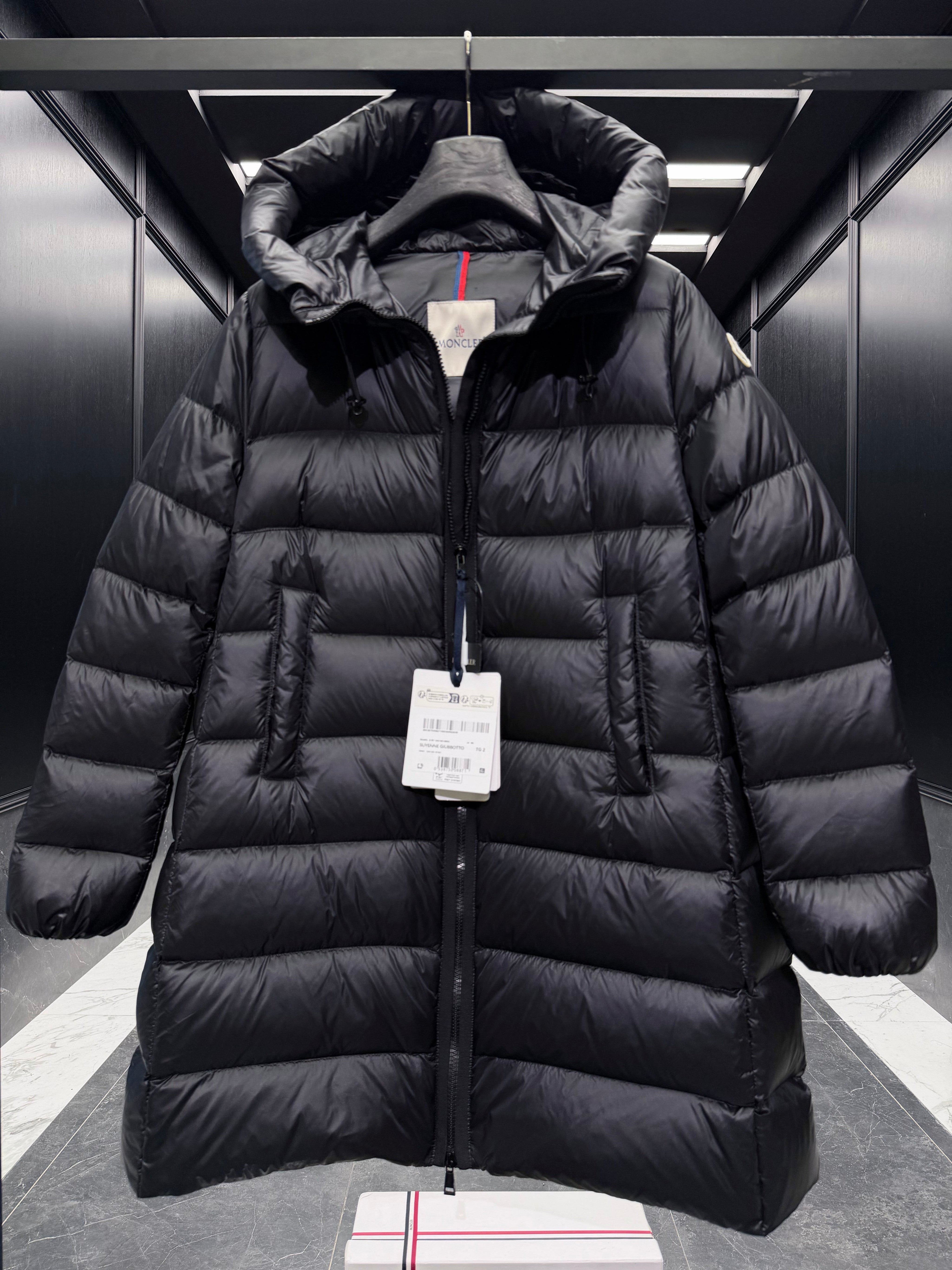 MONCLER LONG COAT 223257