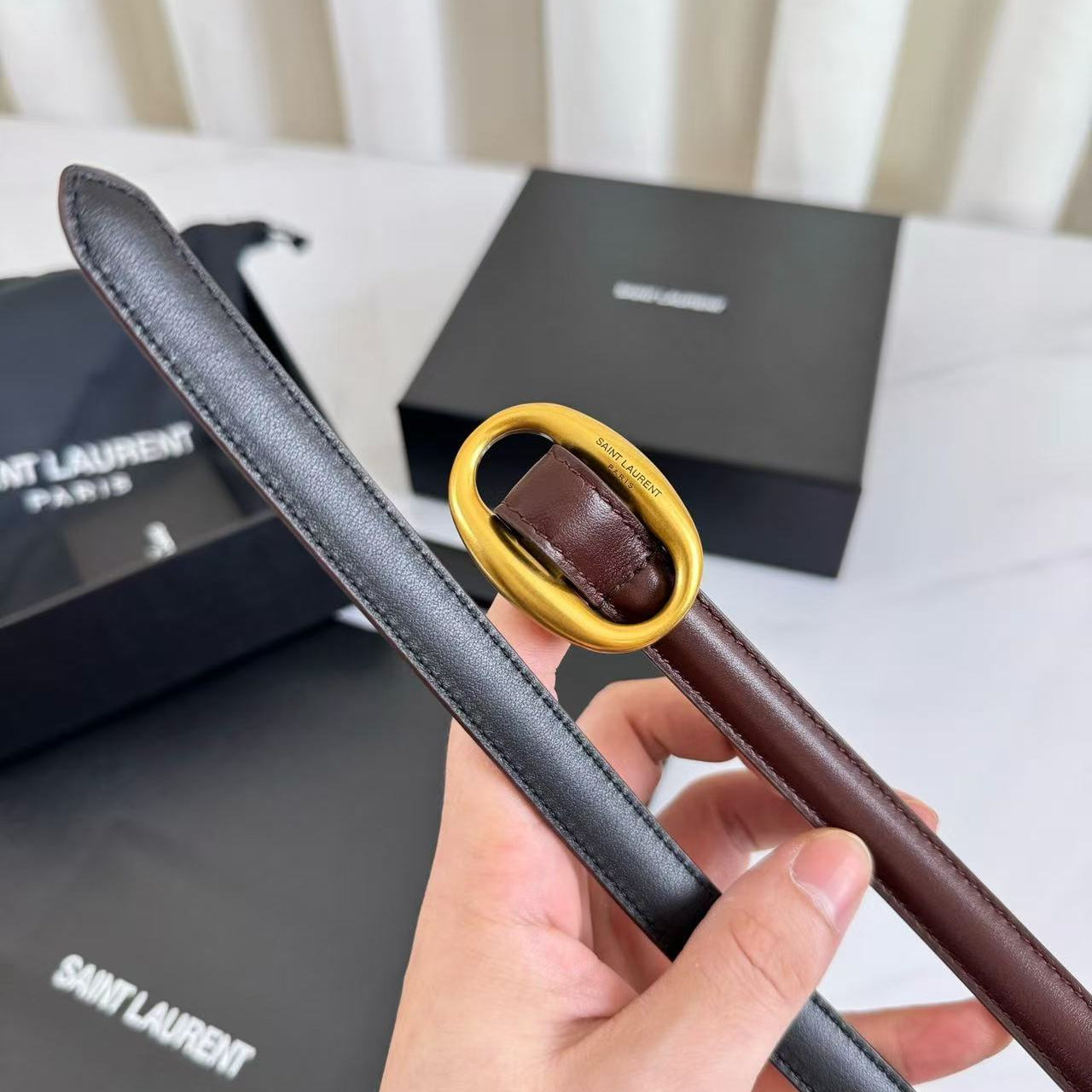 SAINT LAURENT 26S OVAL BUCKLE BELT IN BROWN CALFSKIN