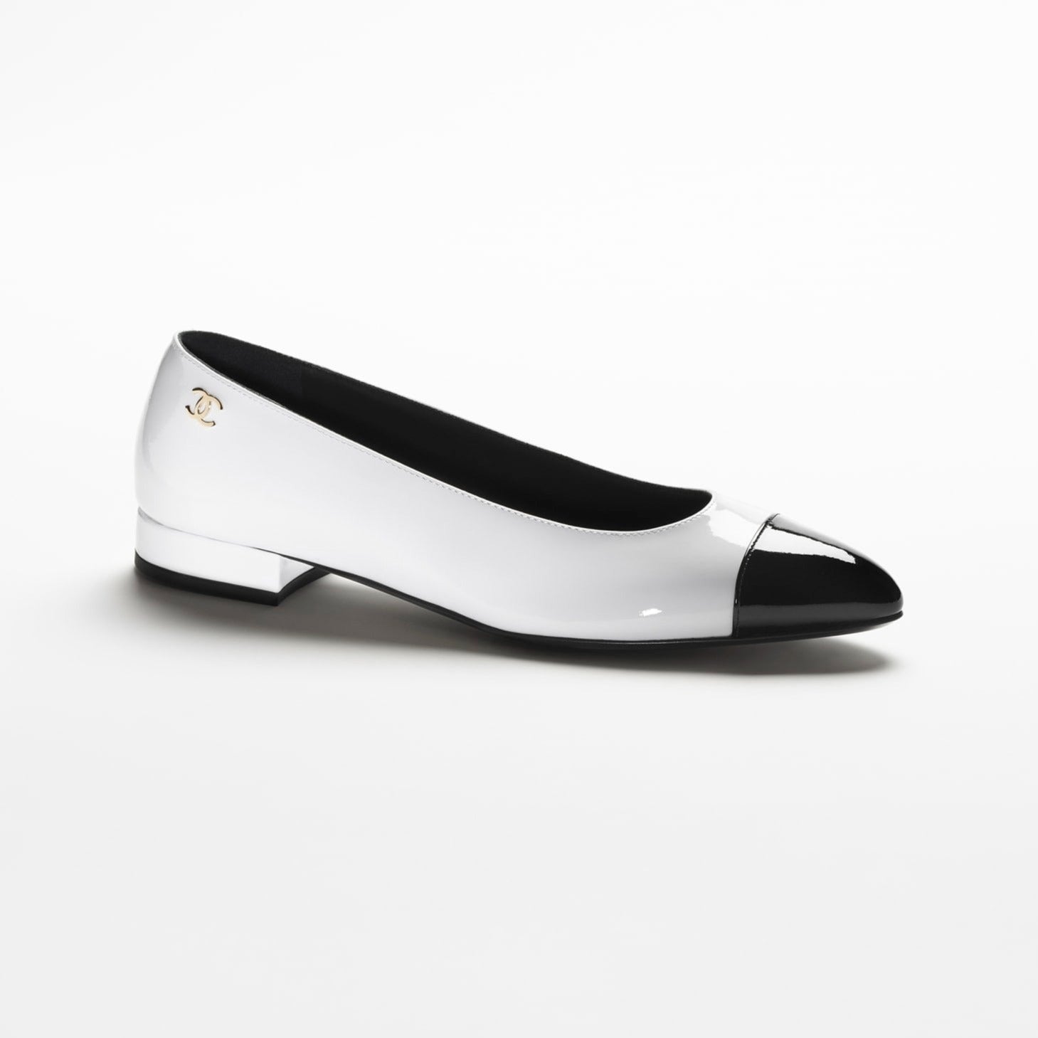 ballet-flats-white-black-patent20mm.jpg