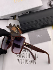 MONTAIGNE SQUARE SUNGLASS CD4780 IN ACETATE