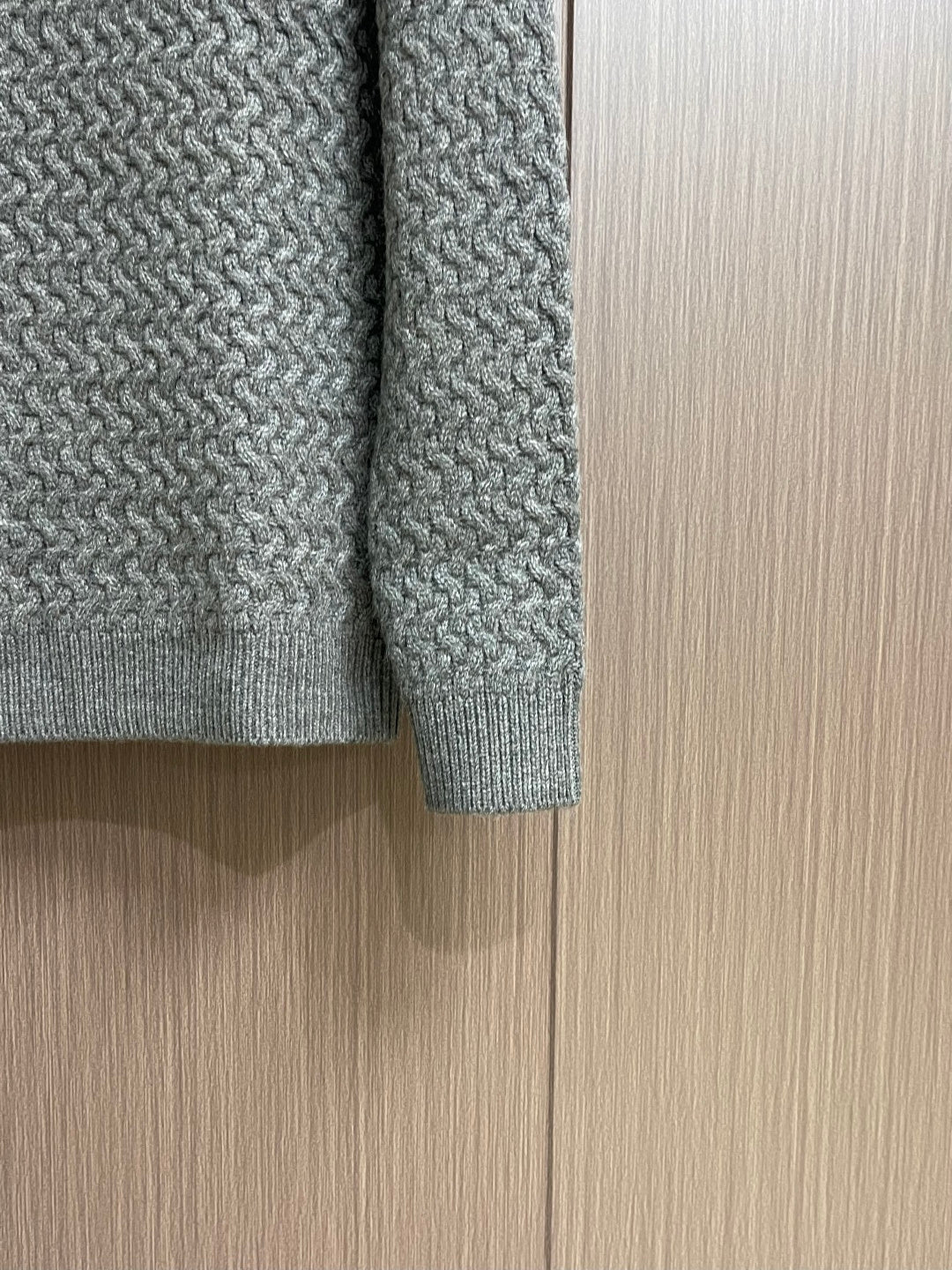 LP 26S KNITTED CREW NECK SWEATER 426