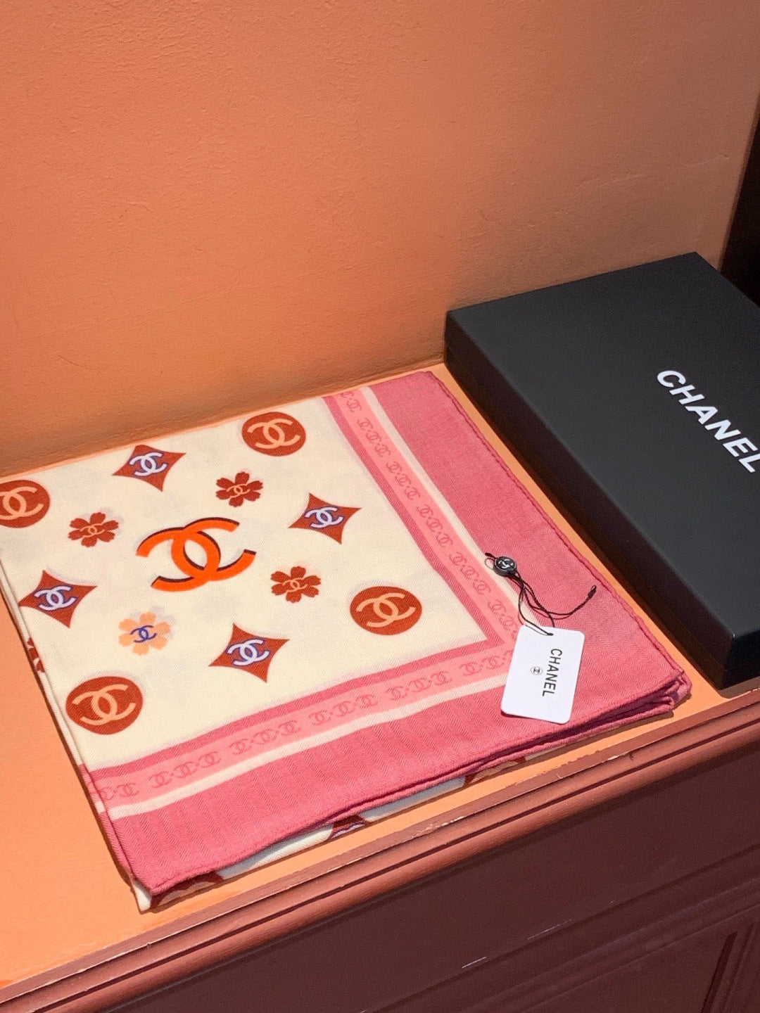 CHANEL 26S SCARF 140 IN CASHMERE AND SILK 306123
